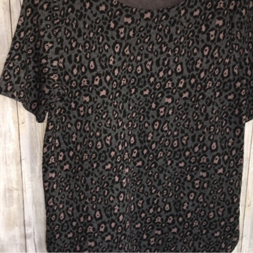 Loft Cheetah Heavyweight Blouse - Picture 3 of 4